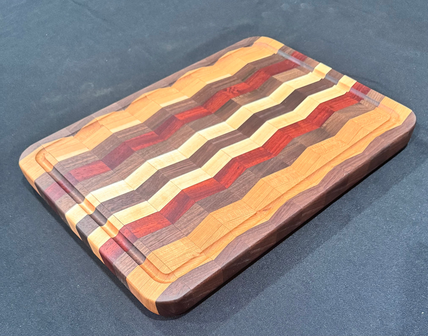L1011 - Wavy Grain