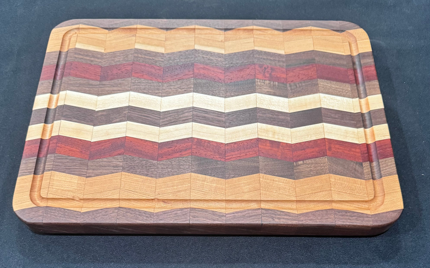 L1011 - Wavy Grain