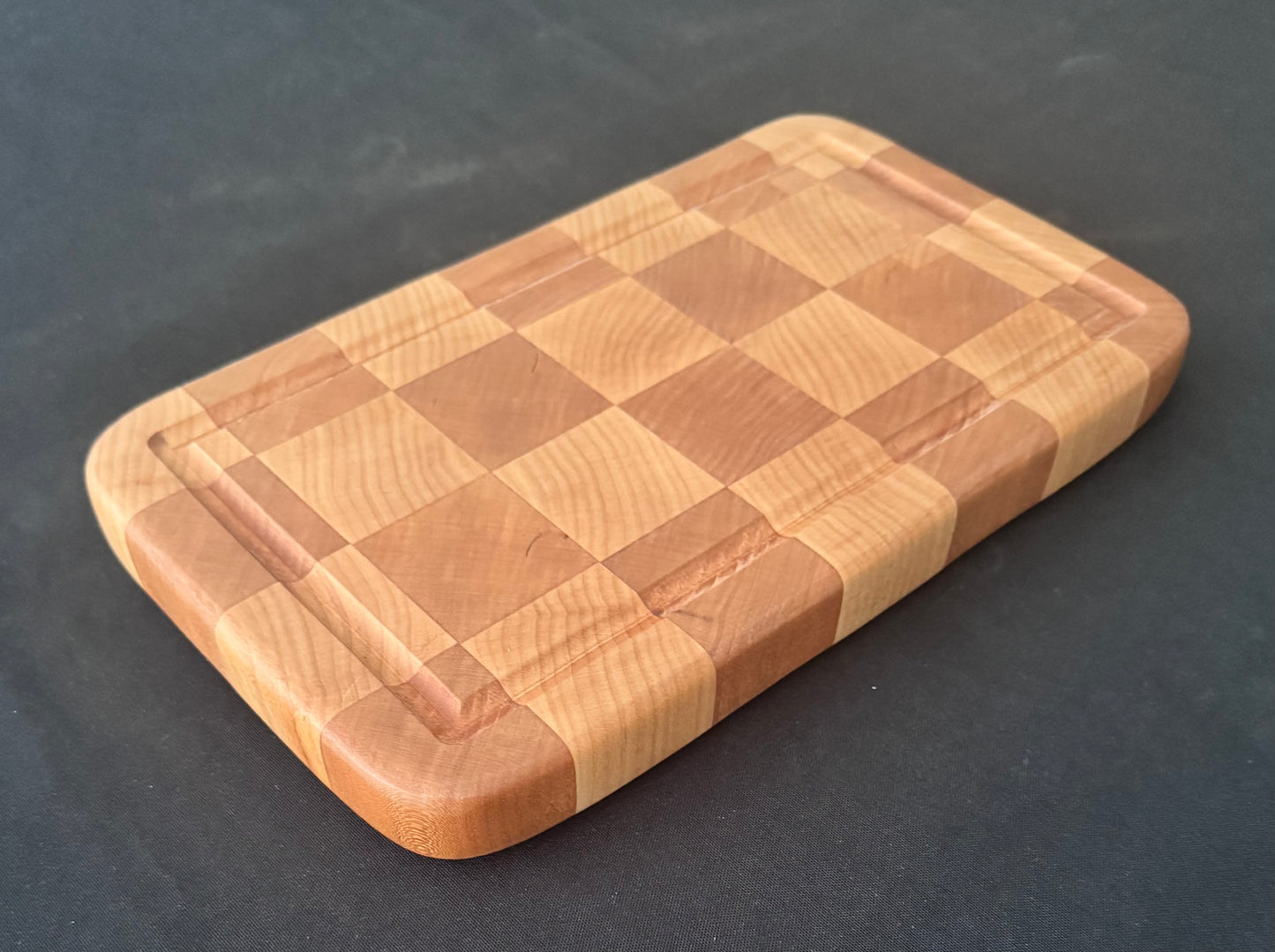 M1016 - Cherry Maple Checkered
