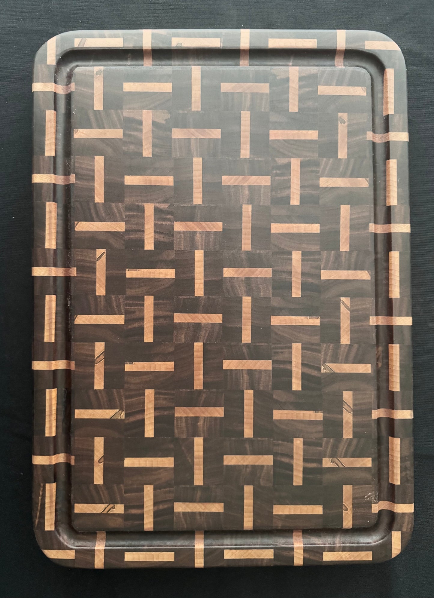 L1018 - Walnut Maple Weave