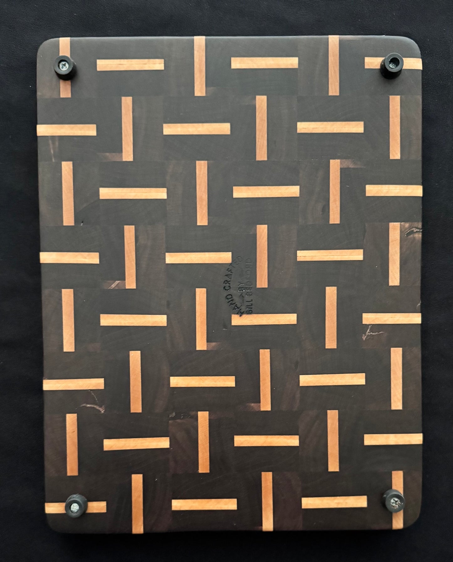 M1023 - Walnut Maple Weave
