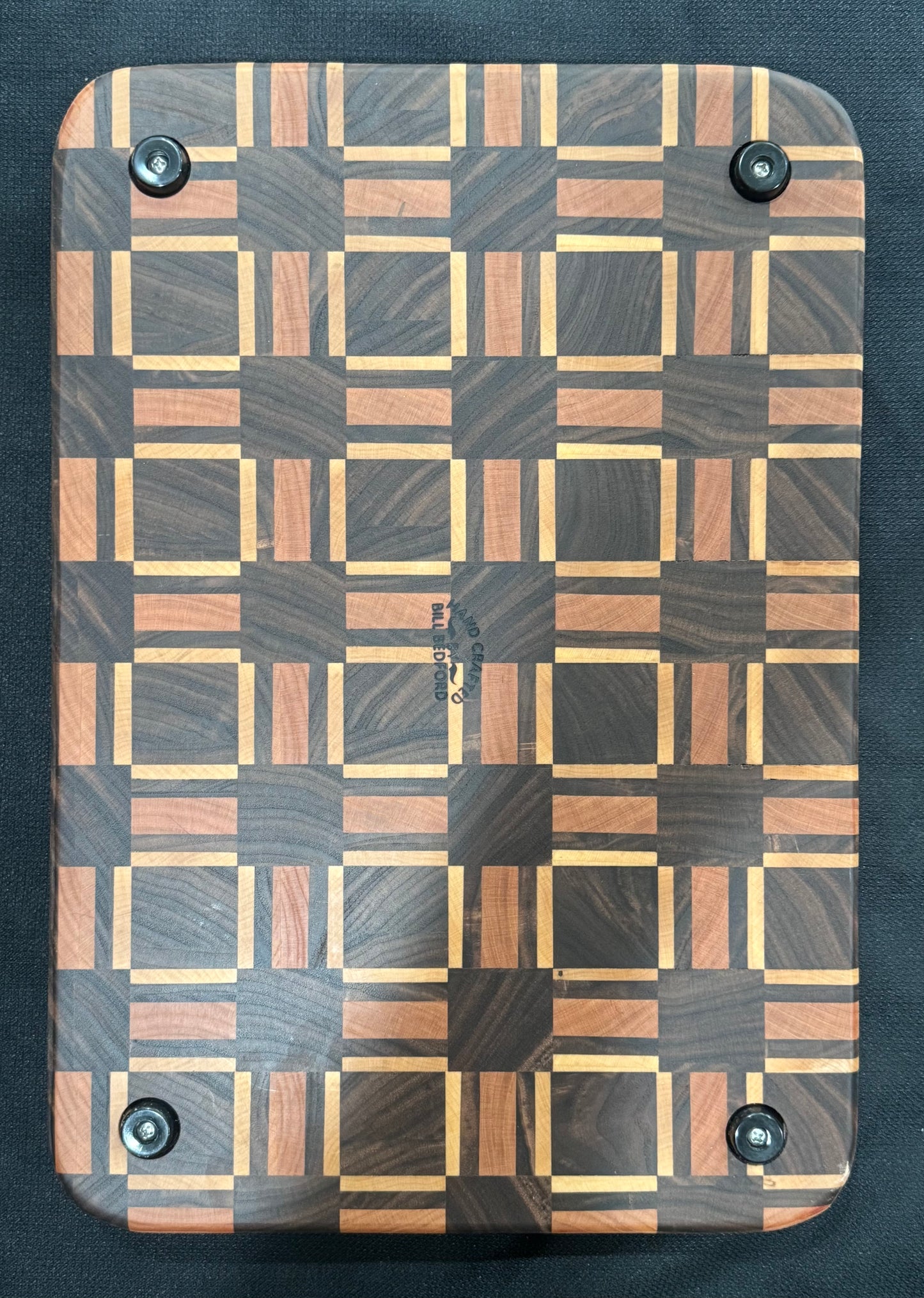 L1038 - Timber Weave Cutting Board